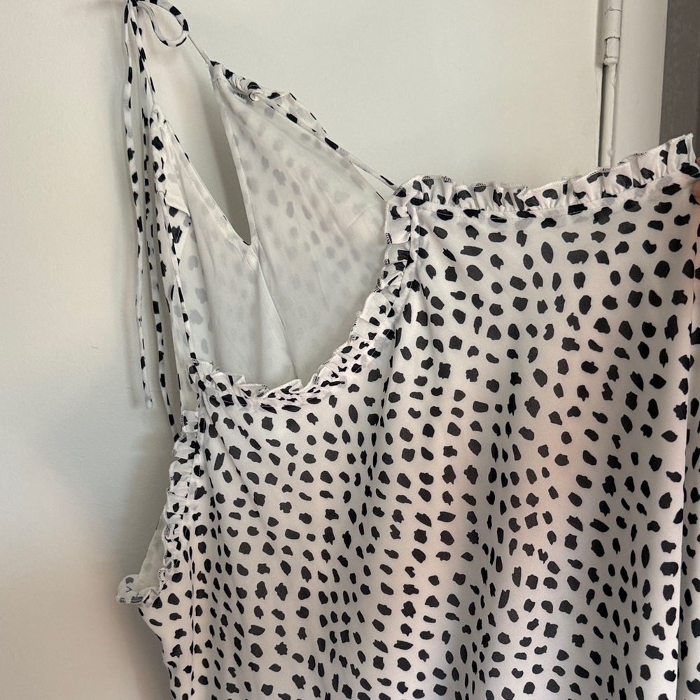 Black and White Spotted Sleeveless maxi dress